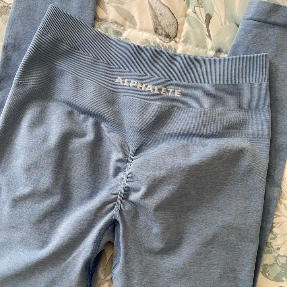Alphalete Amplify Leggings - Picture 8 of 11